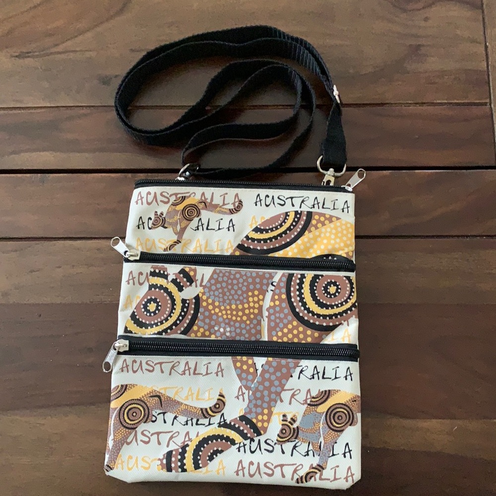 Crossbody bag Australia